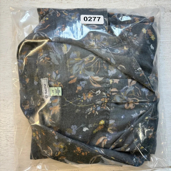 Susina Floral Button Down Blouse Gray 1X - Picture 8 of 8